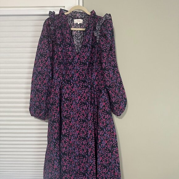 XiRENA Dresses & Skirts - NWOT Xirena Floral Maxi Dress